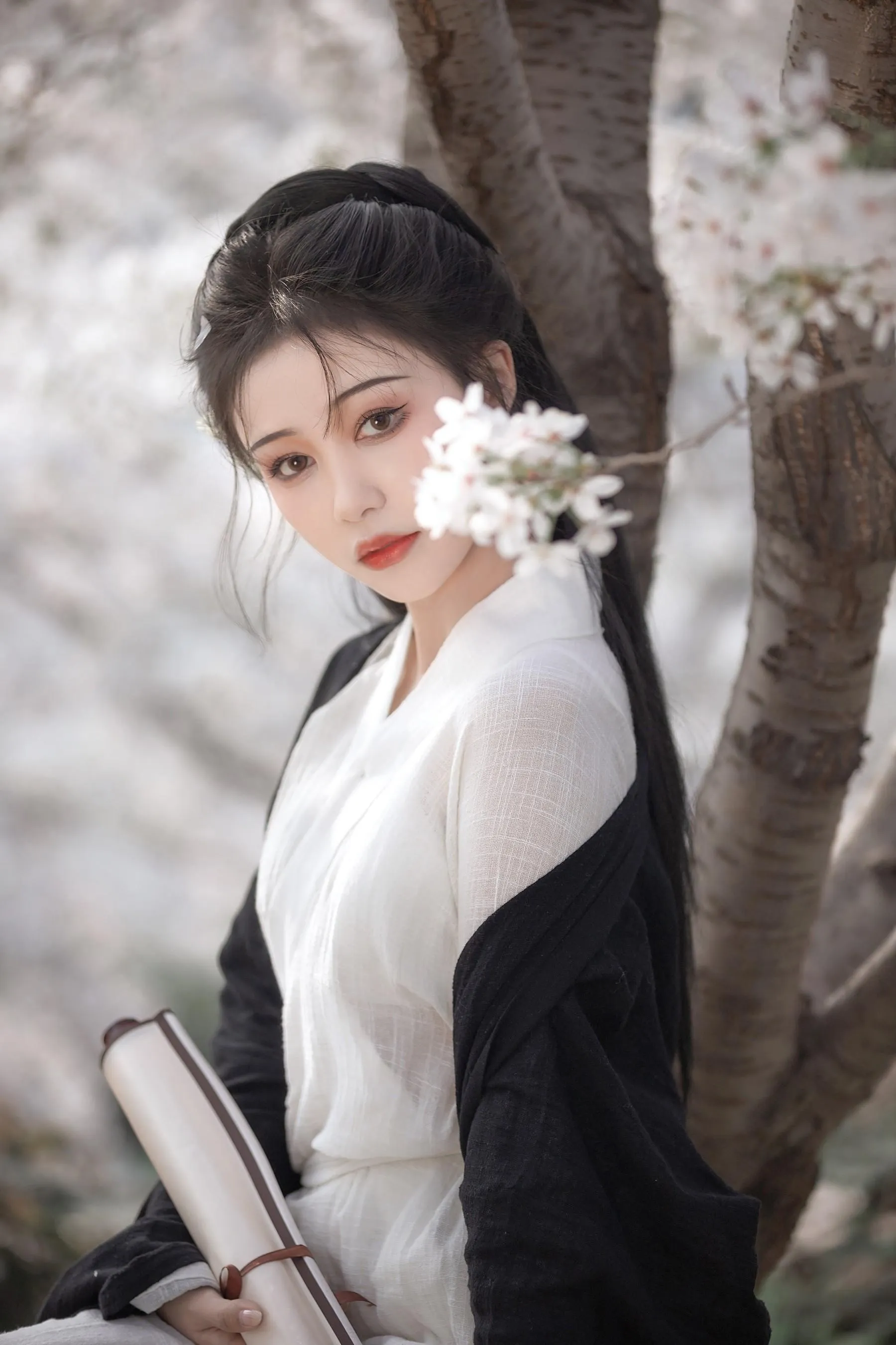 [YITUYU艺图语]2022.08.17 白樱 梨一依 [25P]插图
